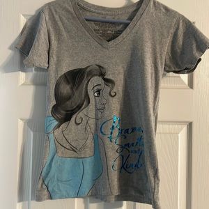 Size small women’s Disney tee (belle)